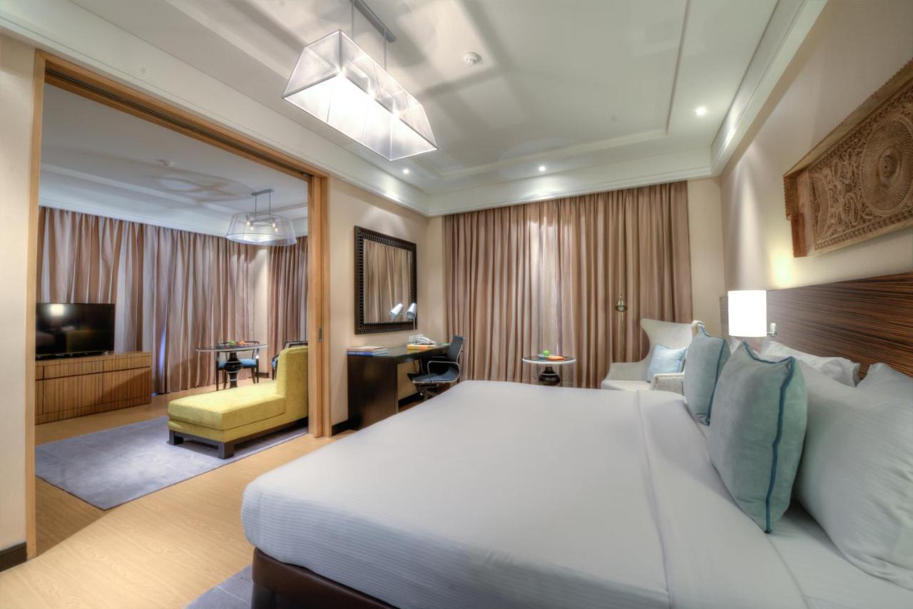 The Raintree, St. Mary's Road 5*