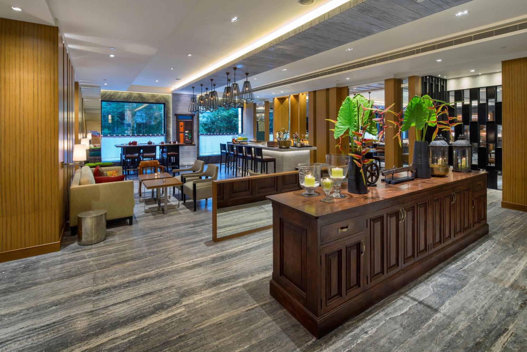 The Raintree, St. Mary's Road होटल 5*